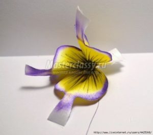 Embroidery pansy flower 10
