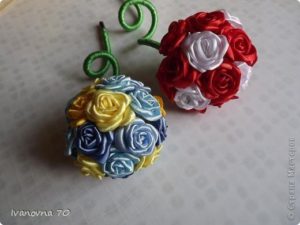 Gentle topiary with roses 2a