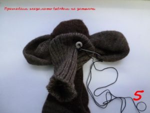Monkey made from socks and yarn 7