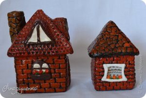 Small houses with tiled 6