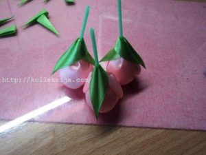Tulips from satin ribbons 27