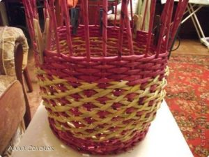 Wicker plant pots from newspaper tubes 12