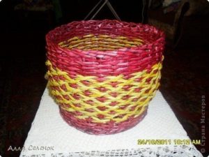 Wicker plant pots from newspaper tubes 2