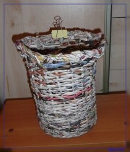 newspaper basket with flower 2