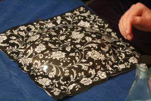 plates with a brocade effect 4