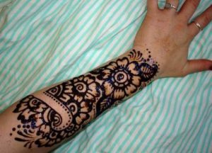 15 Beautiful Wedding Special Henna Mehndi Designs 11