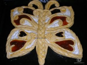 Butterfly  with curd cream and jam 16