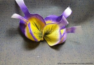 Embroidery pansy flower 13