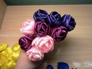Tulips from satin ribbons 20